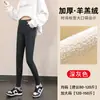 Leggings femininas com forro de fleece e fio fino, projetadas para uso externo, com bolsos, corte justo, cintura alta, efeito emagrecedor e espessura adicional para aquecimento.