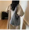 2026 Nuevo Bolso Cubo de Lana Otoño Invierno Gran Capacidad para Viajes Diarios Bolso de Hombro Único Bolso Madre-Hijo Bolso Tote de Estilo Coreano Perezoso para Mujer