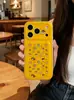 La funda del teléfono está cubierta con diseños de Crayon Shin-chan y es adecuada para Apple 18 Pro Max, iPhone 17 e iPhone 16, y también incluye un soporte para iPhone 15