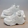 Zapatos Blancos Tenis para Niños Zapatillas Niña Zapatos para Correr 2025 Primavera y Otoño Zapatos de Malla Simple Zapatos Campus Papá