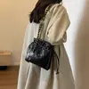 Rhombus bolsa de corrente para mulheres outono all-matching 2023 novo nicho design shoulder messenger bag high-grade sense bucket bag
