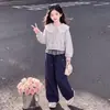Conjunto de Roupa Estilo College 2026 Primavera e Outono Novo Design Camisa de Boneca para Meninas Moletom de Manga Longa com Calça Casual de Pernas Largas