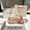 Una generación de bolso baguette rosa de nicho primavera 2025 nuevo bolso de axila de alto sentido bolso de hombro al por mayor