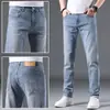 Jeans italianos de alta gama azul claro para hombre, delgados de verano, corte slim, rectos, elásticos, de negocios casual, pantalones largos