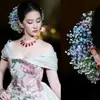 Mismo Estilo de Liu Yifei Tocado de Gypsophila Pasador Tocado de Flor Artificial Pasador Vestido de Princesa Castillo Pintura al Óleo Tocado