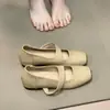 Primeiro Encontro Temporada Sapato Mary Jane Feminino Bico Quadrado Tira Única Estilo Retrô Aumento Interno de Altura Sapatilhas Sapatos Individuais