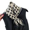 Estilo Nuevo Coreano Lunares Elegante Bufanda Cuadrada de 70 para Mujer Bufanda de Seda Bufanda Profesional Chal de Doble Uso Cinta para el Pelo Bolsa de Cinta