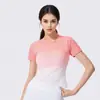 Camiseta de yoga transpirable de secado rápido y color degradado, camiseta deportiva de manga corta, corte ajustado, top de entrenamiento absorbente para mujer