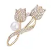 Broche Corazón de Perla de Diseño Único 2025 Nuevo de Moda Otoño e Invierno Corsage Pin Exquisito para Mujer Coreana Accesorios
