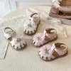 Diadema de Moda Estilo Hada para Niñas con Corona de Pedrería Sandalias Romanas Caladas Verano 2026 Nuevos Zapatos Versátiles de Princesa