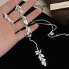 Design Niche Coreano Simples e Fashionável Tendência Feminina Colar de Flor de Pérola Gargantilha Elegante Corrente para Clavícula Venda por Atacado