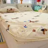 Falda de Cama de Gasa de Doble Capa para el Hogar Pieza Única Cubierta Protectora para Colchón Tatami Cubierta Totalmente Cerrada para Dormitorio Individual Cubierta de Cama Ropa de Cama