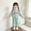 Conjunto de Chicas Primavera y Otoño Sudadera con Capucha Pantalones Casuales Dibujo Animado Muñeco de Nieve Navideño Pantalones Deportivos para Niños Pequeños Lindo Conjunto de Dos Piezas