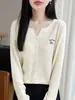Suave y delicado tejido de punto fino acanalado 6 puntos sueltos primavera y otoño bordado cárdigan adelgazante para perro pequeño mujer lana glutinosa para ir al trabajo