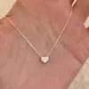 Collar con Colgante de Corazón Estilo Minimalista Jade Hong Cadena para Clavícula Versátil Dulce Temperamento Chica Dulce Directo del Fabricante