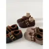 Sapatos de Neve de Algodão Aveludado Retrô Francês de Solado Grosso para Inverno Feminino 2025 Novos Quentes Antiderrapantes Peludos Birkenstock