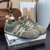 Zapatillas de entrenamiento vintage alemanas con textura de cuero para mujer, nuevos zapatos de otoño para mujer, zapatillas casuales versátiles de suela gruesa, cómodos zapatos Forrest Gump