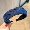 Faixa de Cabelo Lavar Rosto Tendência Influencer Transfronteiriça, Faixa de Cabelo Nó Color Sólida Moda Cruzada, Faixa de Cabelo Elegante Feminina com Fivela, Acessório de Cabelo