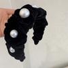 Diadema de nudo de perla grande de terciopelo negro retro Corea del Sur otoño e invierno accesorios para cabello grueso borde ancho celebridad de internet ins diadema femenina Baita