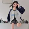 Jaqueta de baseball para meninas 2026 nova moda outono jaqueta bordada color-block para crianças maiores, estilo coreano versátil para o outono
