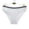 Suministro de fábrica suministro Amazon color sólido algodón ropa interior para mujer comercio exterior en stock sexy calzones para mujer al por mayor