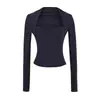 Blusa Picante Estilo Francês Falsa de Duas Peças com Manga Longa para Mulheres, Outono e Inverno 2025, Slim Fit, Ombro a Ombro, Camiseta Base Curta Interna