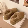 Piel Engrosada Para Mujer Usa Grueso Cálido Más Terciopelo 2026 Zapatos de Algodón Zapatos de Algodón del Noreste Invierno Nuevo Estilo Suela Botas de Nieve Caña Baja