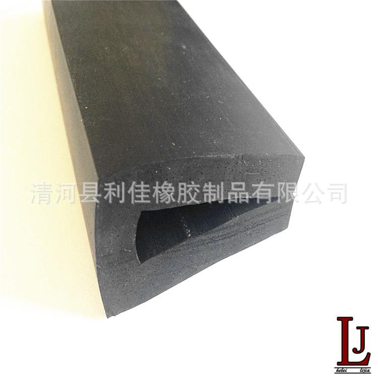 31FF8054E8F3FA3CAF37A1A6C0658E