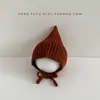 Touca de Bebê Outono e Inverno Fofa de Elfo à Prova de Vento e Quente de Tricô com Proteção para Orelhas Pequena Touca Vermelha de Lã de Cor Pura para Bebê