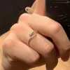 Anel de design em forma de cobra prateada espírito feminino cobra pequena nicho versátil personalidade vento frio anel aberto joia versátil