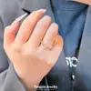 Nuevo anillo de mariposa de estilo chino de lujo ligero microincrustado para mujer, circón microincrustado, ultra-fairy, elegante, personalizado, anillo abierto ajustable
