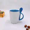 Caneca de Cerâmica com Interior Colorido, Inserção para Colher, Caneca Branqueadora Impressa a Quente, Copo de Água Doméstico Resistente a Altas Temperaturas, Presente Cultural e Criativo
