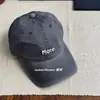 Estilo Simples Mais Bordado de Letras Cor Especial Top Macio Boné de Baseball para Homens e Mulheres, Protetor Solar Nicho de Casal Boné Versátil