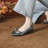 Zapatos de Temporada de Punta Cuadrada Francesa Tacón Grueso Blancos de Una Capa Suela Suave No Cansan los Pies Mariposa Pedrería Tacón Bajo Para Ir al Trabajo Zapatos de Mujer Combinan con Todo