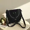 Moda Otoño 2026 Bolso de Hombro Cruzado Versátil con Borlas de Estilo Occidental Simple y Moderno