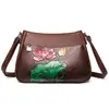 Bolso de Mano con Estampado de Loto en Relieve Estilo Europeo y Americano para Mujer, Bolso Cruzado Versátil de Moda, Bolso de Mano Simple de Cuero Suave para Madres