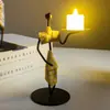 Candelabro de Hierro Vintage Adorno Pequeño Creativo para el Hogar Estilo Europeo Romántico Portavelas Accesorio de Sombrero de Paja Pastoral Decoración de Mesa