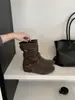 Versão coreana das novas botas de salto alto de bico redondo estilo retrô coreano para o outono de 2026 para mulheres, botas curtas casuais versáteis para mulheres