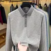 Camiseta de forro polar a rayas de manga larga, doble cara, para hombre, moda casual versátil de otoño, corte holgado, con cuello, ropa para hombre