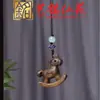 Colgante de collar de caballo balancín de palisandro, Cadena para teléfono, Llavero, Cadena para suéter de caballo del zodiaco tallado en madera Yiming Xianyuan