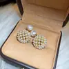 Pendientes de Perla de Circonita de Moda de Aguja Plateada Pendientes de Botón Retro de Lujo Ligero de Nicho Francés Pendientes Nuevos 2026