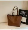 Bolso Retro de Gran Capacidad para Mujer 2025 Nuevo de Moda Simple Elegante Bolso de Hombro Elegante Bolso Tote para el Trabajo y el Viaje