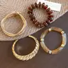 Pulseira de acrílico com contas redondas e fio torcido multicamadas, pulseira de pulso estilo étnico vintage, joia com design personalizado para mulheres