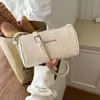2026 Bolso Boston Cilíndrico de Moda Nuevo, Bolso de Hombro Cruzado de Alta Gama con Patrón de Lichi, Bolso Sencillo de Almohada para Uso Diario