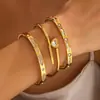 Pulsera de Acero Inoxidable Dorada Estilo Europeo y Americano Juego de Tres Piezas Diseño de Clavo Corazón Diamante Mismo Estilo que las Celebridades de Internet Pulsera de Moda