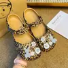 Accesorios para zapatos de ballet con estampado de leopardo DIY, estrellas de felpa adecuadas para zuecos, dijes de zapatos de moda y versátiles, hebillas decorativas de Gato KT