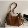 Bolsa Tote de Grande Capacidade para Viagem Transfronteiriça para Mulheres 2025 Inverno Novo Estilo de Alta Qualidade Mochila de Ombro Único