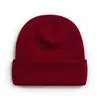 Toucas de Tricô Personalizadas com Múltiplas Opções de Cor, Gorros Quentes Protetores de Orelha para Uso Externo para Homens, Toucas de Tricô Liso em Acrílico para Mulheres no Atacado
