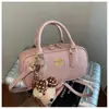 Bolsa de Boliche Portátil Retrô para Mulheres 2026 Nova Tendência Fashion Bolsa Quadrada Pequena de Alta Qualidade Versátil para Ombro e Transversal