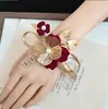 Flor de pulso da dama de honra Noiva e Irmãs Flor de mão de alto nível Mori Casamento Casamento Super Fada Pulseira Coreana Flor